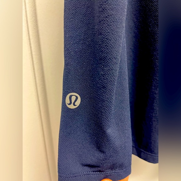 Lululemon License to Train High Rise Short 4” size 4 - Picture 8 of 8
